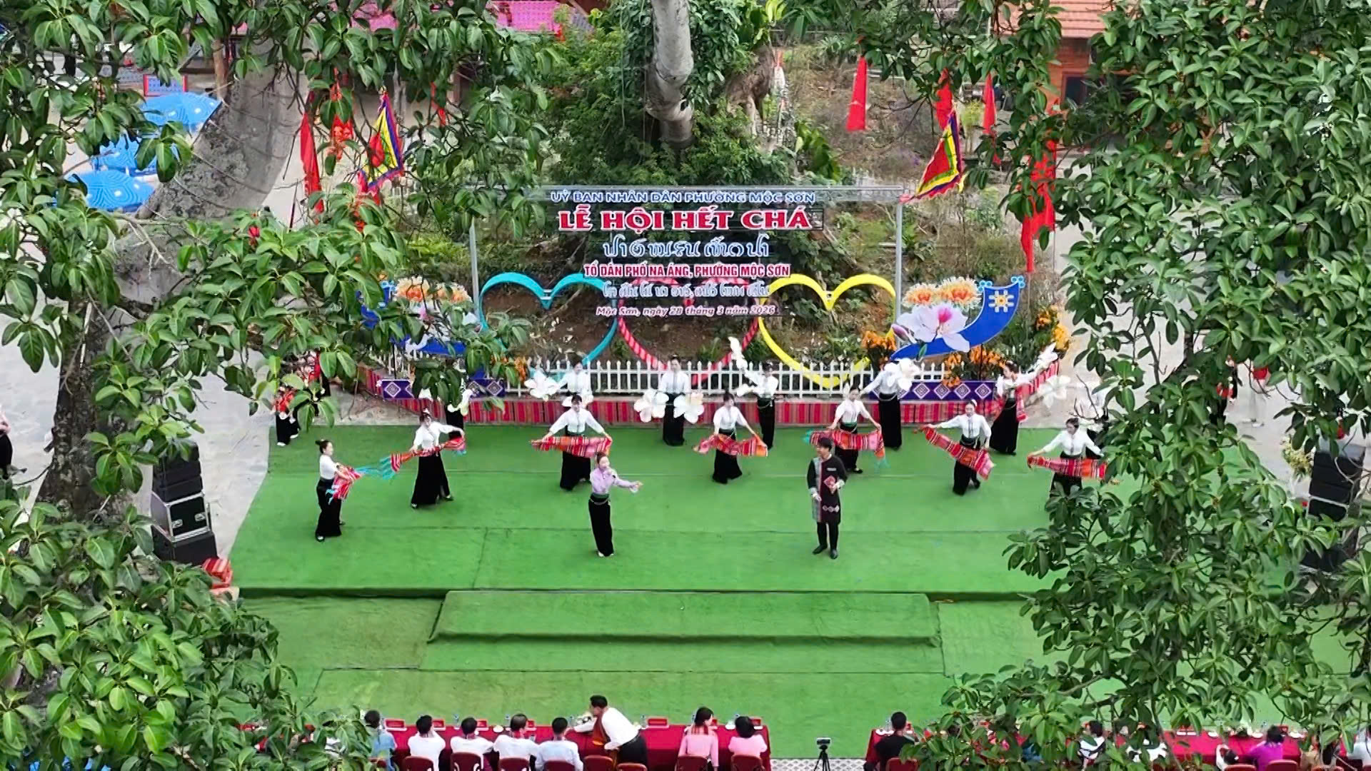 Einzigartiges Het-Cha-Fest der Volksgruppe der Thai in Son La